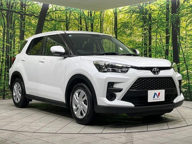 高透明度のガラス皮膜で撥水はもちろん、上質なツヤ・光沢を実現。紫外線や酸性雨から大切な愛車を保護し、色あせ・劣化を防止。「弾スプラッシュコート」、「弾プリミッサコート」からお選びいただけます。