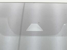 【トヨタセーフティセンス】走行中に前方の車両等を認識し、衝突しそうな時は警報とブレーキで衝突回避と被害軽減をアシスト。より安全にドライブをお楽しみいただけます。