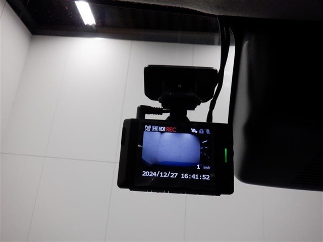 掲載車の装備についてのご質問、掲載写真以外の写真のご依頼等、ご不明な点何でも構いません。お気軽にお問い合わせ下さい！