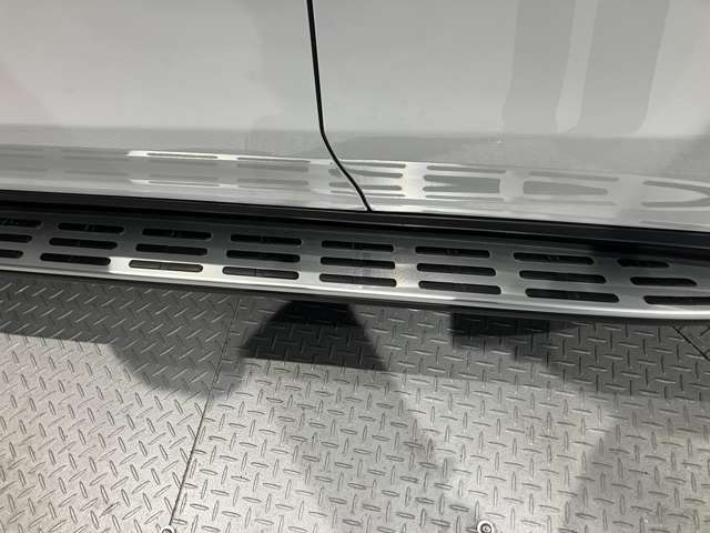 万が一、走行不能になった場合でも、応急処置、車両の牽引、ドライバーや同乗者の移動手段の手配など、一定の条件にて無料でサポートいたします。