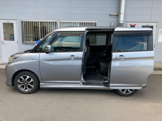 両側スライドドアなので、狭い駐車場でも乗り降りもラクラク♪