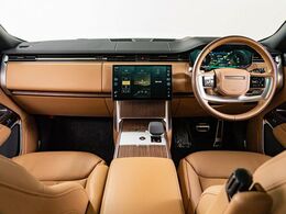 認定中古車　サンルーフ　電動サイドステップ　シートマッサージ　ヘッドアップディスプレイ　パドルシフト　コンフィギュラブルアンビエント　22インチアルミホイール　3Dサラウンドカメラ　パワーテールゲート