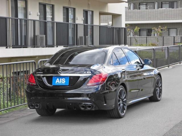 パワフルな3000cc V6ターボエンジンと4マチックの高いスタビリティは高い満足感と安心感が得られます！