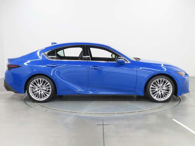 右側面からの外装の画像です