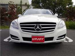 ベンツ記録簿はH24、25、26、28、29、R2、4、6年を完備。BOOKケース、取説、スペアキーもあります。