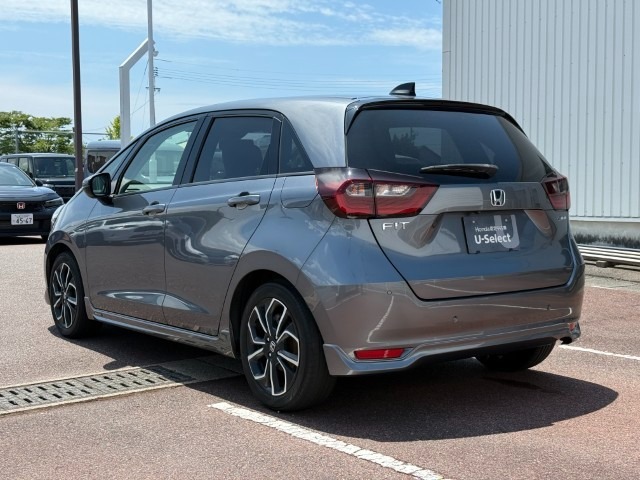 ホンダの安全運転支援システム「ホンダセンシング」搭載車です。