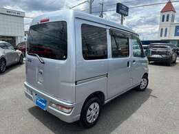 新しく入荷いたしました。当店の目玉車です！気になるところなど、まずはご覧になってください！様々な箇所を写真で確認いただけますよ！