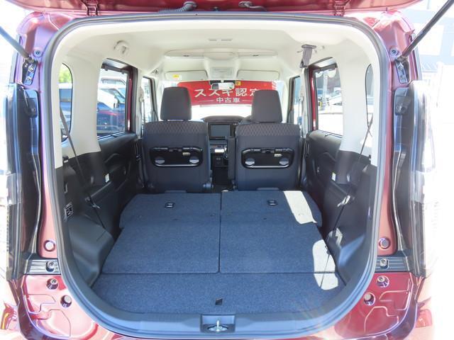 リヤシートも全車消毒済み。シートを倒すとゆったりとした室内空間に★レジャーにショッピングに大活躍！