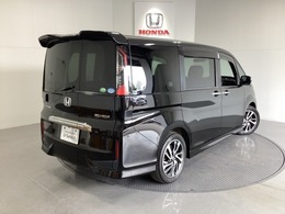 【Honda認定中古車 U-Select】　は3つの安心をお約束します。　1　Hondaのプロが整備した安心。 2　第三者機関がチェックした安心。　3　購入後もHondaが保証する安心。