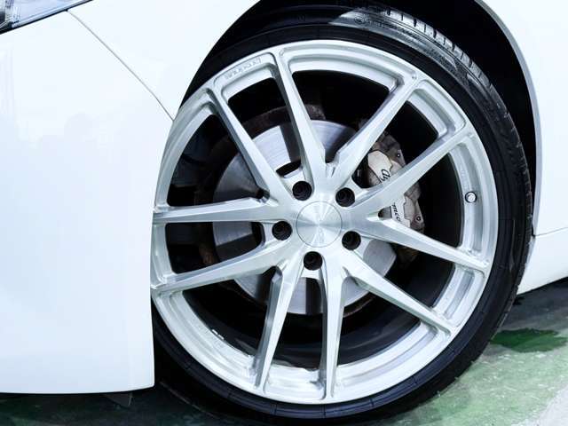 鍛造 プロドライブ19インチホイールを装備！