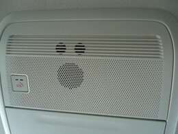 コネクティッドサービス対応車両。クルマとマツダがネットワークでつながり、24時間365日様々な場面でカーライフをサポートするサービスです。