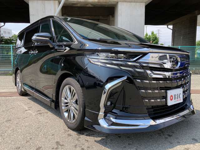 車業界では名の知れたYouTub13万人の登録者を持つ【BICチャンネル】が自信を持ってお届け出来るアルファードです！！