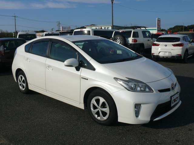 ブレーキパッド・ファンベルト・プラグなどの消耗品が摩耗してましたら当社基準で交換させて頂き納車させていただきます。