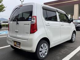 ツヤツヤピカピカ☆ボディガラスコーティング施工！！汚れが付きにくく、洗車も楽々♪撥水性も良く愛車が見違える程です！