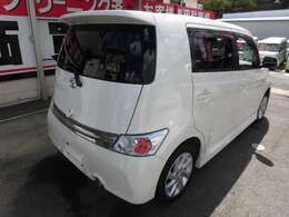 バックカメラ搭載で車庫入れ安心！