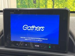 【ディスプレイオーディオ】お手持ちのスマートフォンとの連携で、ナビや音楽再生など各種アプリを使用可能。スマホに近い感覚でお使いいただけます♪