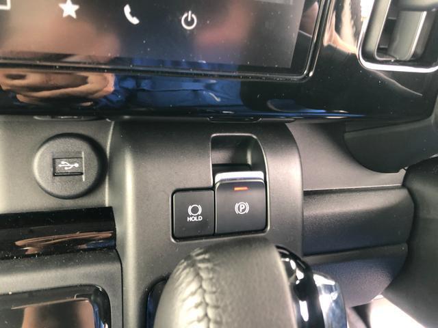 電動パーキングブレーキを搭載☆