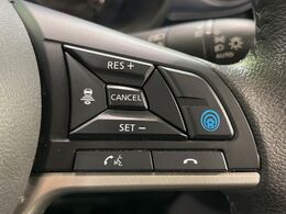 【プロパイロット】高速道路での長距離走行が楽に！！渋滞時と巡回走行のシーンで、アクセル・ブレーキ・ステアリングを自動で制御し、長距離運転の負担を軽減してくれます♪