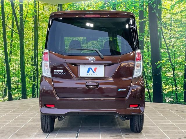 安心の最長10年・走行無制限保証（有償）をご用意。保証内容も充実はもちろん、無料点検＆オイル交換や、年中無休の全国・24時間ロードサービスも付帯されておりますのでご安心下さい。