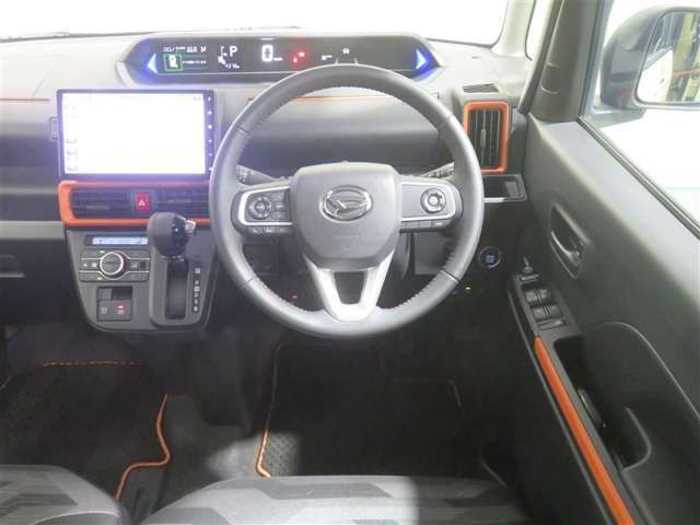 シンプルで使いやすいハンドル周りのデザイン。