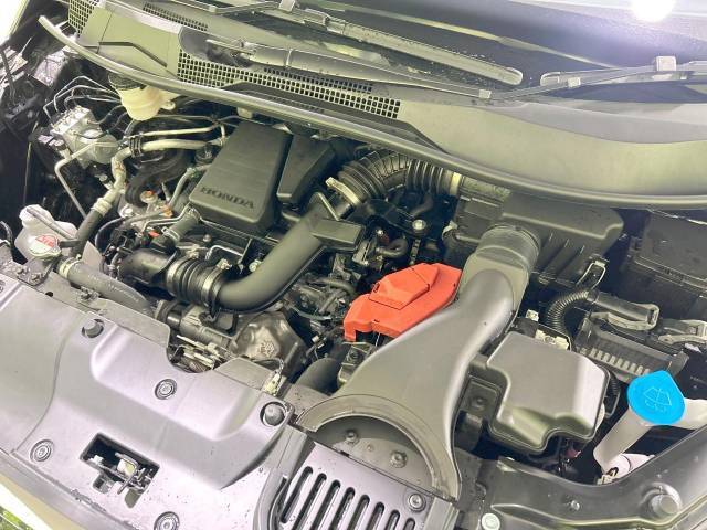 親切・丁寧な専門メカニックスタッフが応対！・車検・点検整備・事故等の修理などアフターサービスも安心。お車のカスタマイズもネクステージのサービススタッフまでご相談ください！