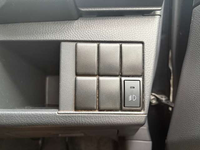 【運転席＆助手席】広々ゆったり！長距離運転をする際は疲れの軽減ができ快適に運転できますね☆快適なドライブをお楽しみ下さい♪