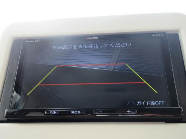 バックカメラも装備しています。気になる後ろの見通しや車庫入れにも大活躍！運転が困難な場所でもしっかりサポート！心強い味方のモニターです。【バックカメラ】付の車って1回乗るとクセになります。