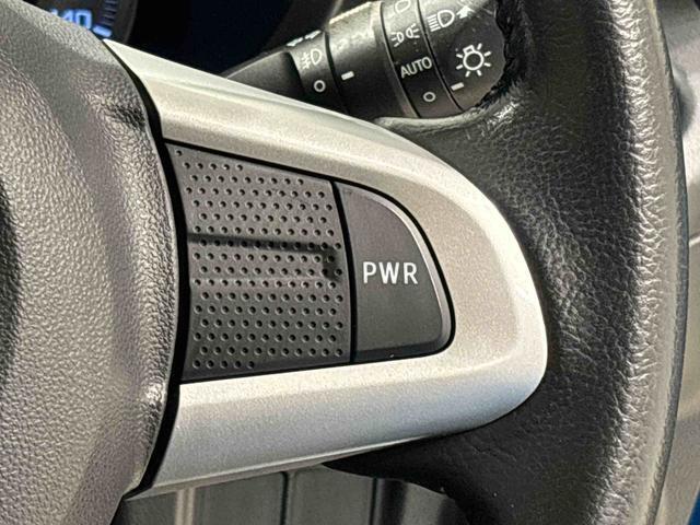 Dassist切り替えステアリングスイッチ。指先の操作で余裕ある軽快な走行を叶えるパワーモードと燃費重視のエコモードがワンタッチで選択できます