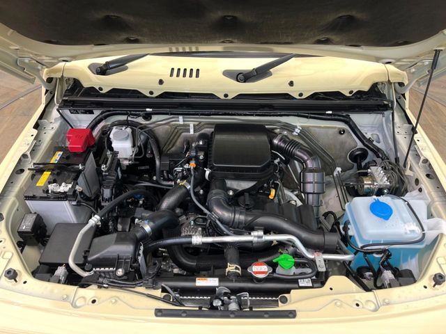 親切・丁寧な専門メカニックスタッフが応対！・車検・点検整備・事故等の修理などアフターサービスも安心。お車のカスタマイズもネクステージのサービススタッフまでご相談ください！