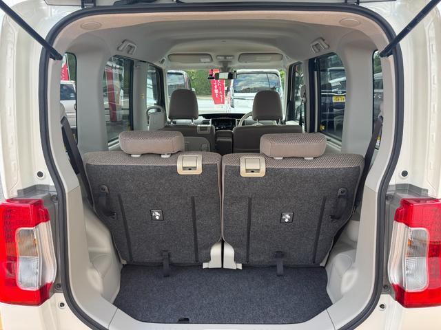 綺麗なラゲッジスペース