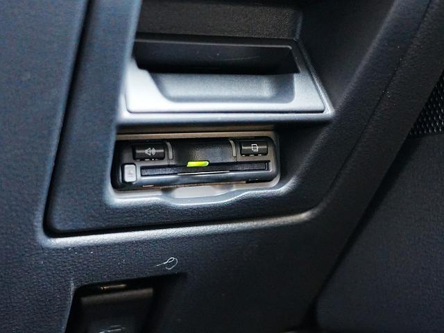 ETC車載器搭載です。スマートICも増えてきており、必須装備といって良い便利装備です。