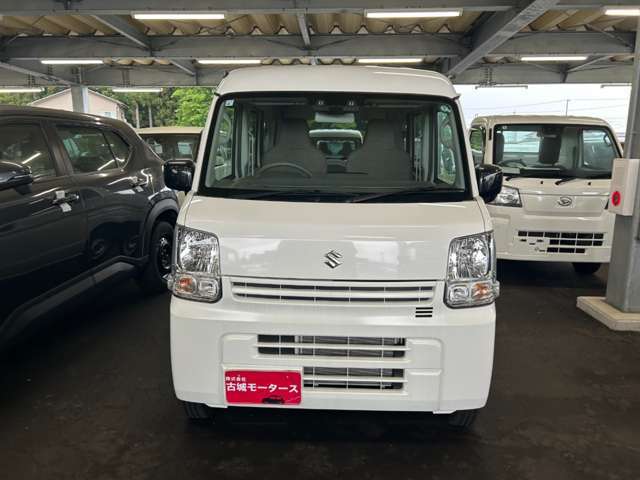 在庫数は約800台！！ 年間販売台数は約4000台！！ 大量販売・大量仕入で1台あたりのコストを削減しています！！