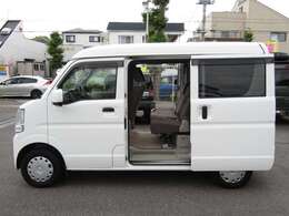 【初めてご購入の方】当社ホームページ「クローバーランドカーズ」で検索！☆簡単審査！全車両ローン仮審査機能付き　☆ご来店予約　☆新着車両　☆ご購入の流れ　など情報満載です。LINEでのお問合せもOK