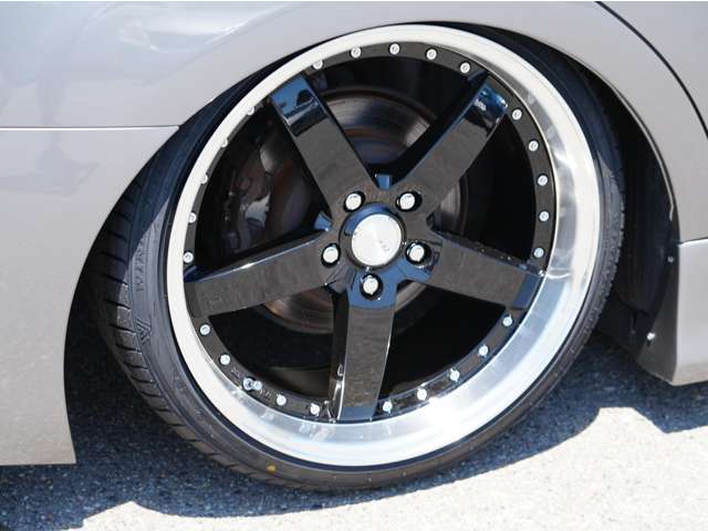 新品19アルミ！新品タイヤ装着！他の車両についているご希望のアルミがございましたらSTAFFまでご相談下さい★カスタムカー専門店！株式会社トップマテリアルTEL0794-76-6000！