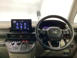 運転席周りも、雰囲気がいいでしょう。