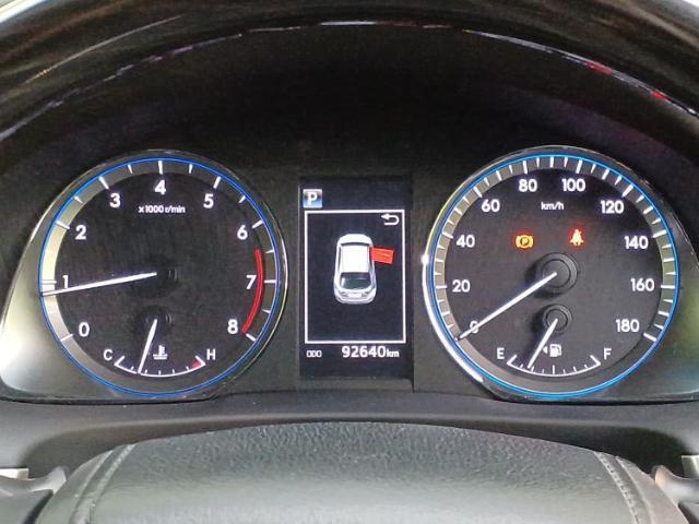 WECARSの展示場では実際に見て、触ってお車をお選びいただけます！知識の豊富な営業スタッフが様々なカーライフをご提案いたします！