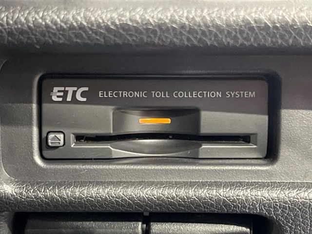【ETC】高速道路の料金所をストレスなく通過！話題のスポットやサービスエリアに多い「スマートIC」利用時は必須のアイテムです。当店でセットアップを実施、ご納車当日からすぐにご利用いただけます！
