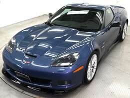 カーボンリミテッドエディションは、Z06をベースにコルベットのル・マン24時間レース参戦50周年を記念したモデルです