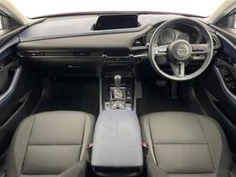 【インパネ全体】全方位で視界が広く、高い目線で運転もしやすいです！