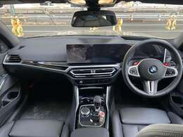 国道246号線沿い、南町田グランベリーパーク駅すぐ。BMW Premium Selection 東名横浜/〒194-0004 東京都町田市鶴間5-18-1/TEL：042-788-8022