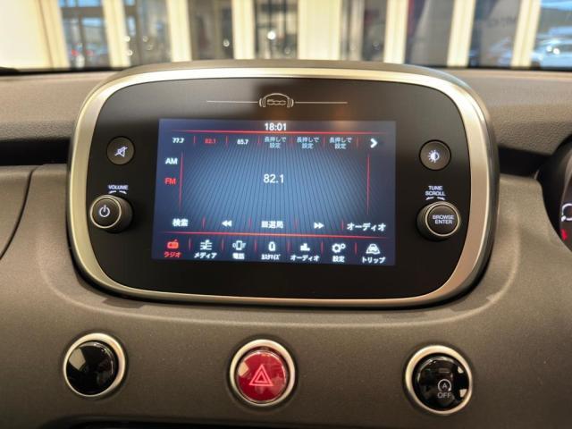 7インチのタッチパネルモニター　Apple CarPlayAndroid Auto対応