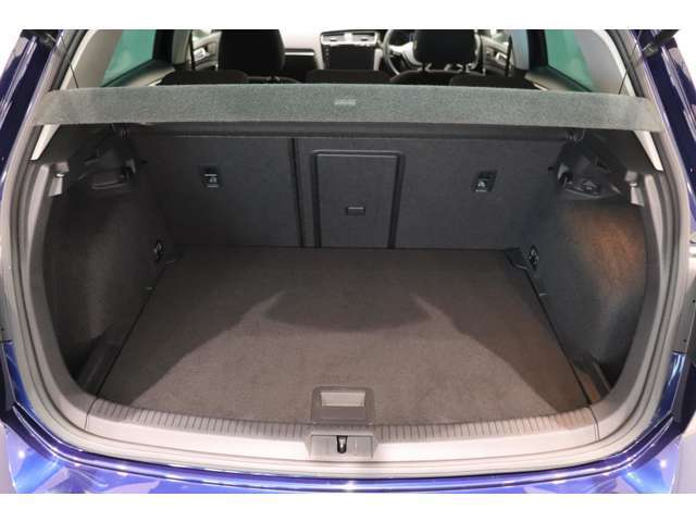 納車前点検では71項目にわたる厳しいチェックを行い、《エンジンオイル》、《オイルフィルター》、《ワイパーブレードゴム》《純正バッテリー》を交換してのご納車致します！！