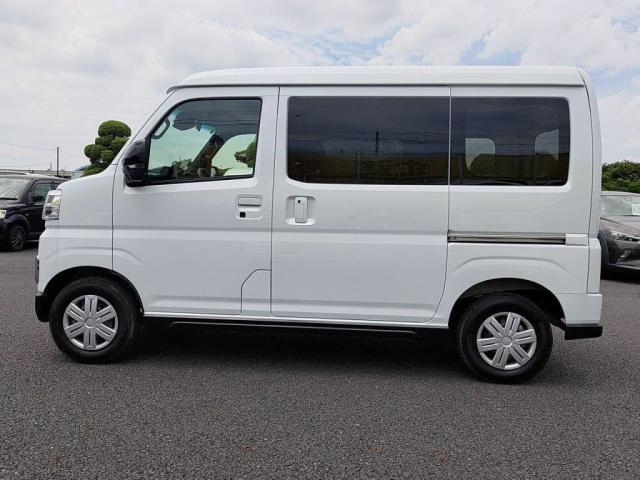 スライドドアなので乗り降り楽々！