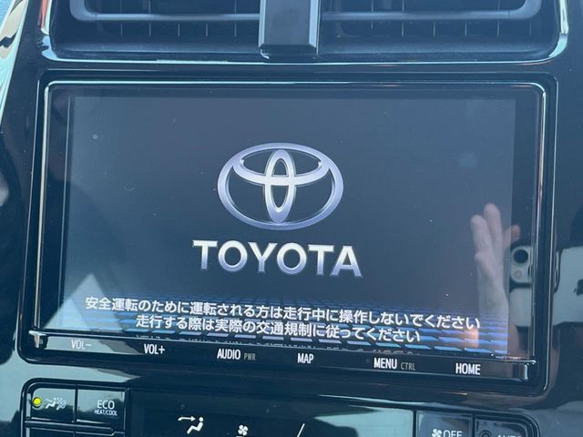 【純正ナビ】人気の純正ナビを装備。オーディオ機能も充実しており、Bluetooth接続すればお持ちのスマホやMP3プレイヤーの音楽を再生可能！毎日の運転がさらに楽しくなります！！