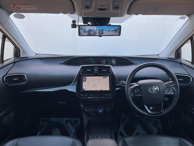 グループ総在庫数約30，000台！！全国の系列店からメーカー・車種問わずご紹介出来るので、あなたにピッタリのお車が見つかるはずです♪まずはお問い合わせ下さい☆