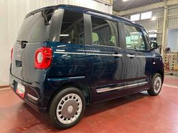 落ち着いた配色とセオリー専用アクセントで大人の上質空間を演出！