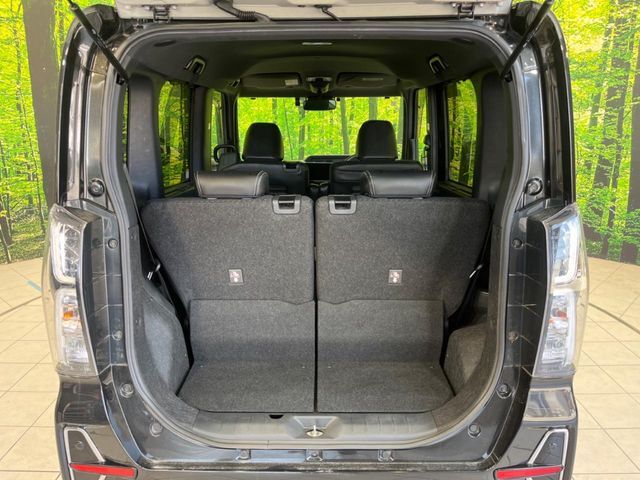 普段のお買い物や通勤、送迎等に十分な荷室スペースを確保しております。セカンドシートを倒すと、大きな荷物の積載も可能です♪