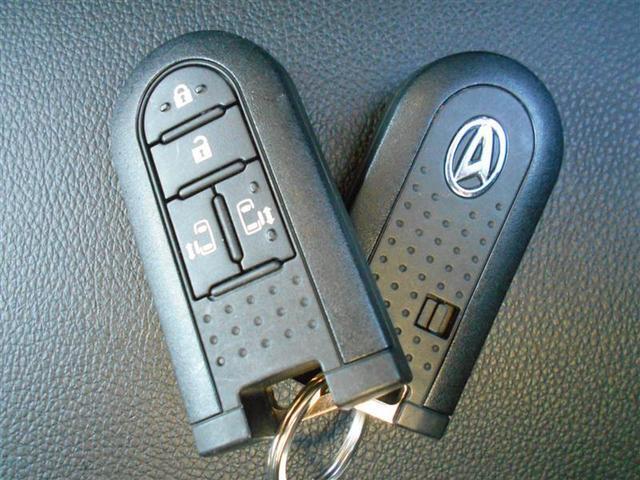 リモコンキーを身につけていれば、ドアの施錠・解錠がとっても便利です♪