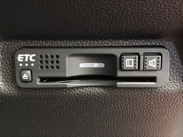 ETC付きで高速道路をノンストップ・キャッシュレスで利用出来ます！スマートインターの出入りも利用可能でとても便利です！