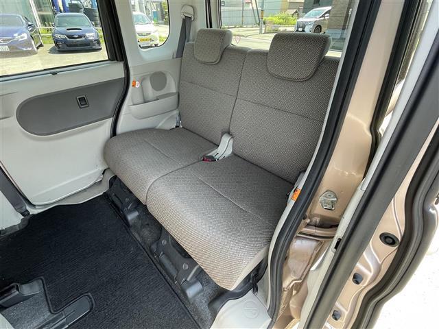 後席もゆったりドライブを楽しめます。ガリバーでご購入いただきましたら、内外装はプロこだわりのクリーニングで清潔なおクルマでご納車させていただきます！店舗での現車確認も承っています！